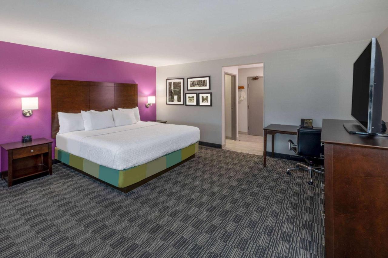 Executive King Room
