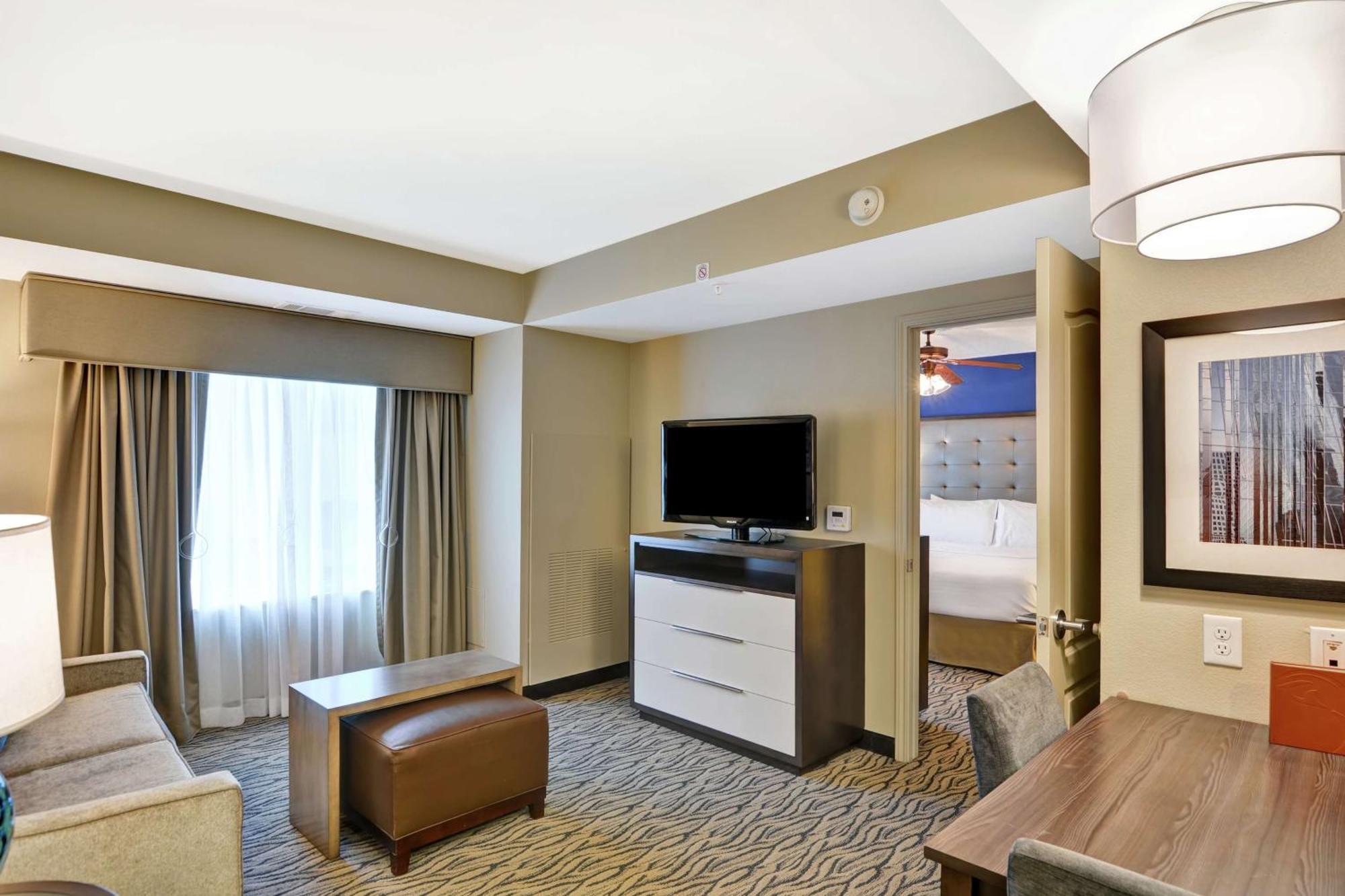 One-Bedroom King Suite One King Bed