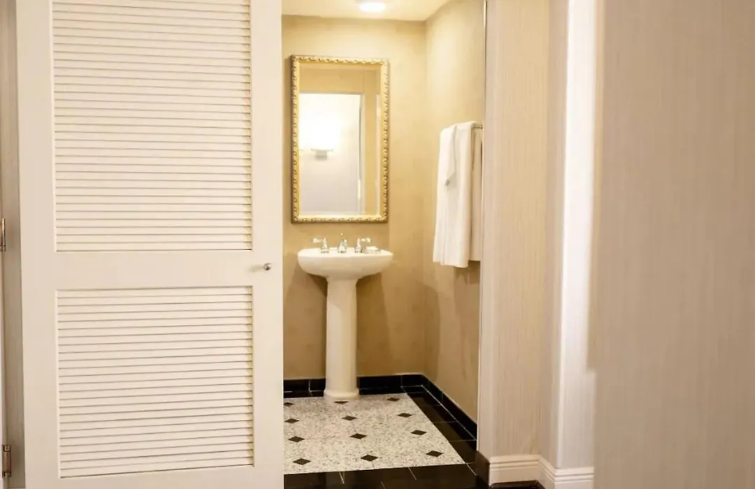 The Whitehall Houston-1