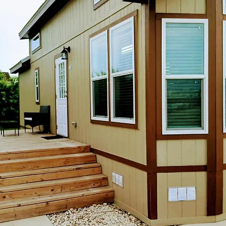 Jetstream Rv Resort At The Med Center-3
