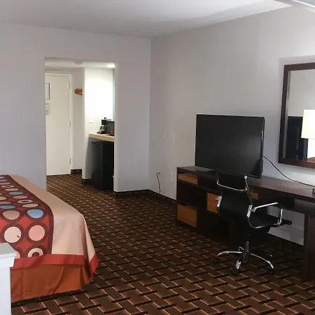 Quality Suites Houston Hobby Airport-3