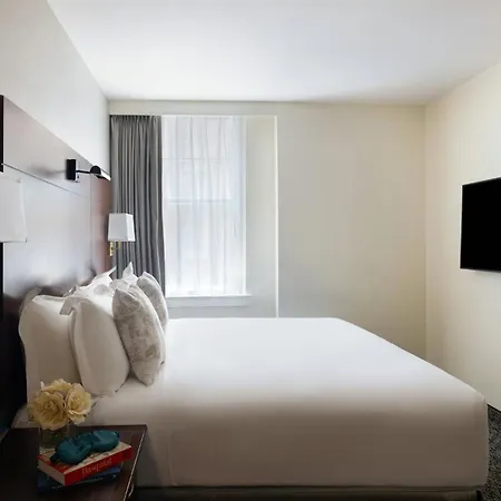 Club Quarters Hotel Downtown, Houston-3
