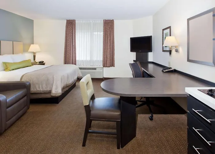 Sonesta Simply Suites Houston W Beltway