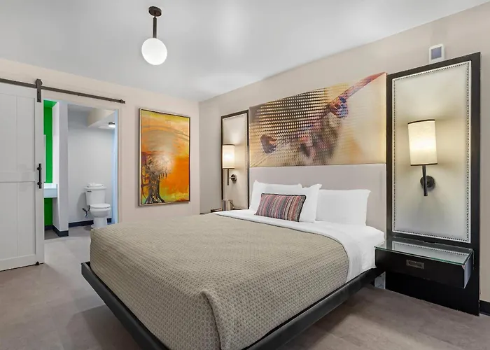 Heights House Hotel - Houston Heights Downtown, An Ascend Collection Hotel