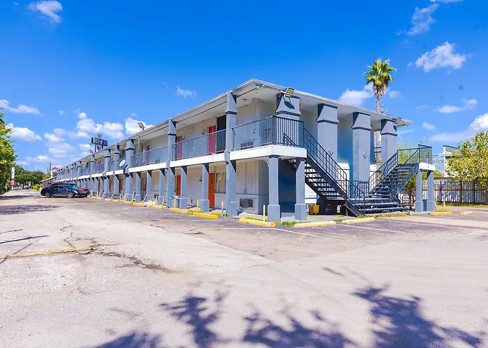 Oyo Hotel Houston, Tx Near Medical Center Nrg Stadium