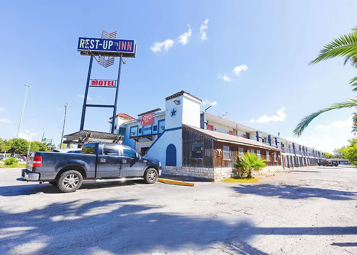 Oyo Hotel Houston, Tx Near Medical Center Nrg Stadium