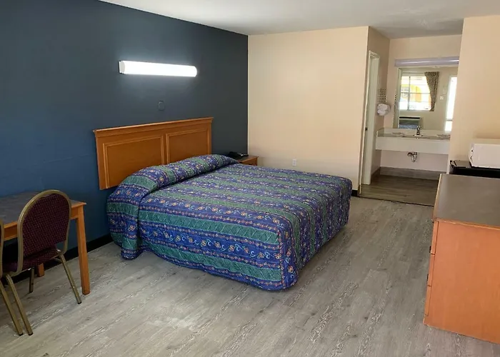 Guest Inn And Suites Houston